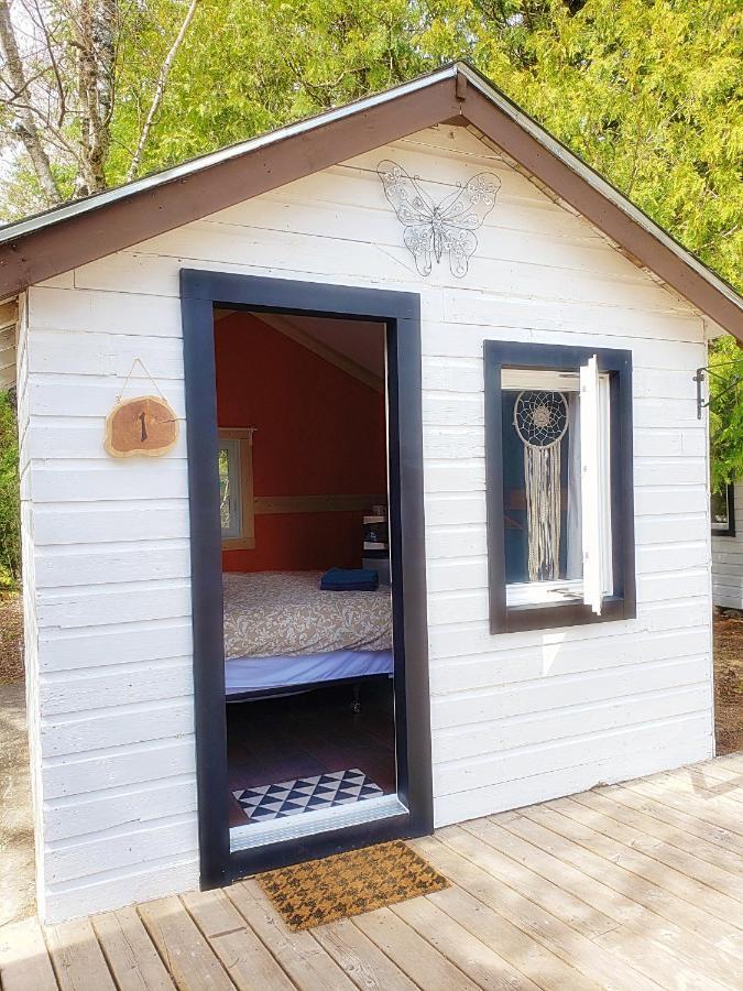 New Buddha Bing Unique Experience Cottage And Cabins Tobermory Exterior photo